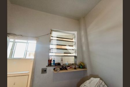 Apartamento para alugar com 181m², 3 quartos e 1 vaga Apartamento para alugar com 181m², 3 quartos e 1 vagaQuarto serviço 2