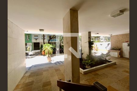 Apartamento para alugar com 181m², 3 quartos e 1 vaga Apartamento para alugar com 181m², 3 quartos e 1 vagaÁrea Comum - Playground