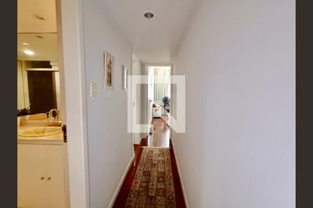 Apartamento para alugar com 181m², 3 quartos e 1 vaga Apartamento para alugar com 181m², 3 quartos e 1 vagaCorredor