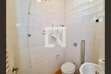 Apartamento para alugar com 181m², 3 quartos e 1 vaga Apartamento para alugar com 181m², 3 quartos e 1 vagaBanheiro serviço