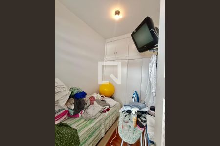 Apartamento para alugar com 181m², 3 quartos e 1 vaga Apartamento para alugar com 181m², 3 quartos e 1 vagaQuarto serviço 2