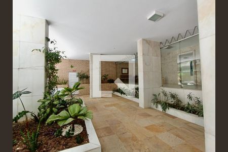 Apartamento para alugar com 181m², 3 quartos e 1 vaga Apartamento para alugar com 181m², 3 quartos e 1 vagaÁrea Comum - Playground