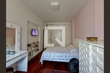 Apartamento para alugar com 181m², 3 quartos e 1 vaga Apartamento para alugar com 181m², 3 quartos e 1 vagaCômodo 2