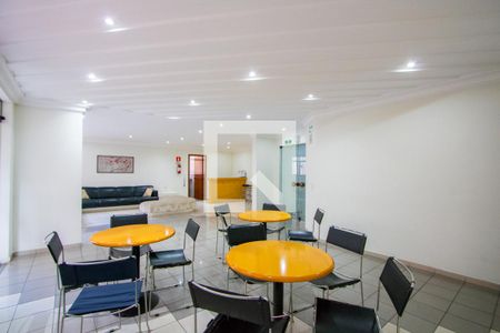 Apartamento para alugar com 60m², 1 quarto e 1 vaga Apartamento para alugar com 60m², 1 quarto e 1 vagaÁrea comum - Salão de festas