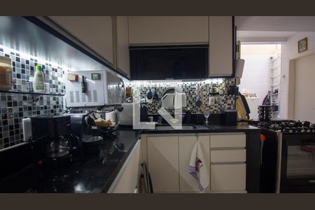 Apartamento à venda com 200m², 3 quartos e 2 vagasCozinha e Área de Serviço