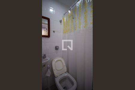 Apartamento à venda com 200m², 3 quartos e 2 vagasBanheiro de Serviço