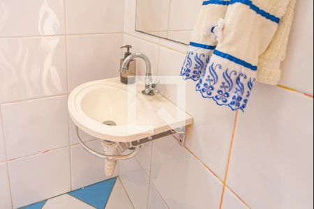 Casa à venda com 280m², 3 quartos e 3 vagas Casa à venda com 280m², 3 quartos e 3 vagasLavabo da Área Gourmet