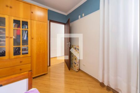 Casa à venda com 280m², 3 quartos e 3 vagas Casa à venda com 280m², 3 quartos e 3 vagasQuarto 2