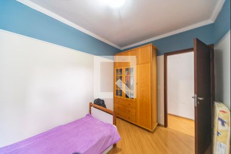 Casa à venda com 280m², 3 quartos e 3 vagas Casa à venda com 280m², 3 quartos e 3 vagasQuarto 2