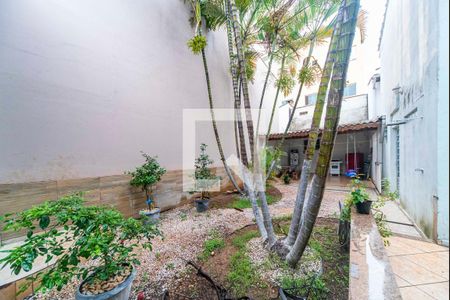 Casa à venda com 280m², 3 quartos e 3 vagas Casa à venda com 280m², 3 quartos e 3 vagasJardim