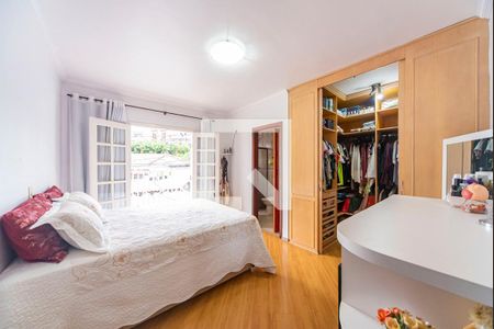 Casa à venda com 280m², 3 quartos e 3 vagas Casa à venda com 280m², 3 quartos e 3 vagasQuarto 1