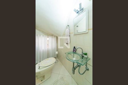 Casa à venda com 280m², 3 quartos e 3 vagas Casa à venda com 280m², 3 quartos e 3 vagasLavabo