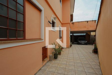 Casa à venda com 230m², 3 quartos e 8 vagas Casa à venda com 230m², 3 quartos e 8 vagasQuintal
