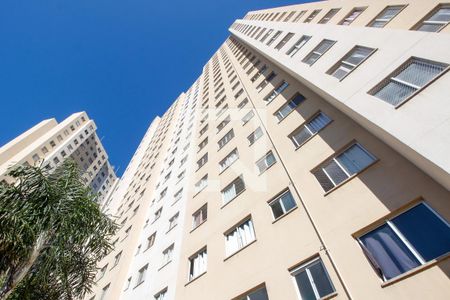 Apartamento à venda com 40m², 2 quartos e sem vaga Apartamento à venda com 40m², 2 quartos e sem vagaFachada