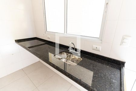 Casa à venda com 100m², 3 quartos e 2 vagas Casa à venda com 100m², 3 quartos e 2 vagasCozinha