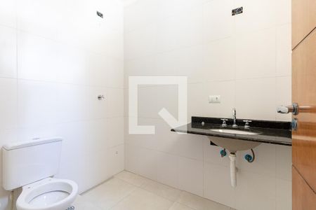 Casa à venda com 100m², 3 quartos e 2 vagas Casa à venda com 100m², 3 quartos e 2 vagasBanheiro da Suíte