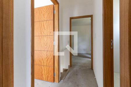 Casa à venda com 100m², 3 quartos e 2 vagas Casa à venda com 100m², 3 quartos e 2 vagasCorredor