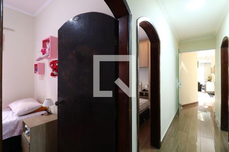 Casa à venda com 200m², 4 quartos e 4 vagasCorredor Interno