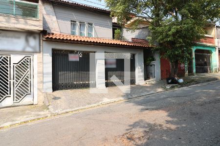 Casa à venda com 200m², 4 quartos e 4 vagasFachada