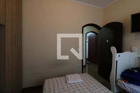 Casa à venda com 200m², 4 quartos e 4 vagasQuarto 1