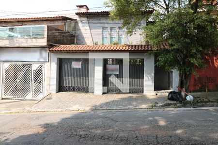 Casa à venda com 200m², 4 quartos e 4 vagasFachada