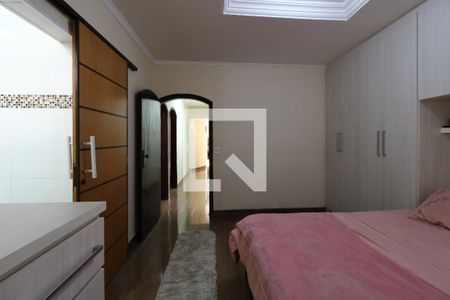 Casa à venda com 200m², 4 quartos e 4 vagasSuíte