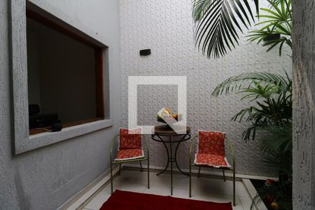 Casa à venda com 200m², 4 quartos e 4 vagasJardim de Inverno