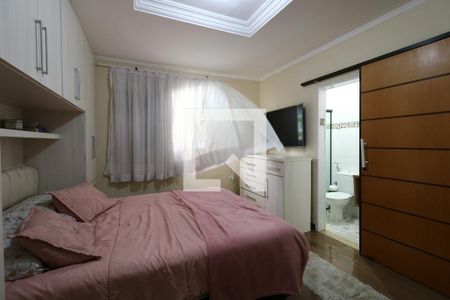 Casa à venda com 200m², 4 quartos e 4 vagasSuíte