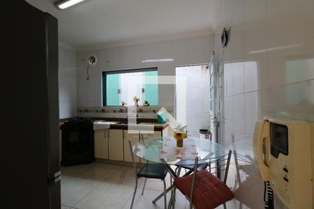 Casa à venda com 200m², 4 quartos e 4 vagasCozinha