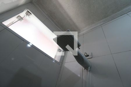 Casa à venda com 200m², 4 quartos e 4 vagasBanheiro da Suíte - Chuveiro