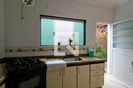 Casa à venda com 200m², 4 quartos e 4 vagasCozinha