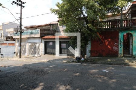 Casa à venda com 200m², 4 quartos e 4 vagasFachada