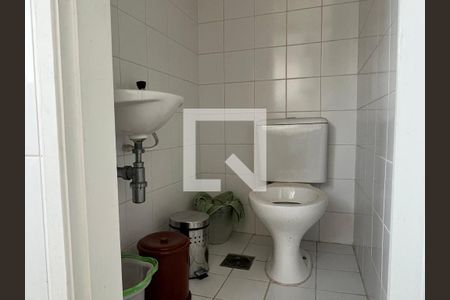 Apartamento à venda com 97m², 3 quartos e 2 vagas Apartamento à venda com 97m², 3 quartos e 2 vagasBanheiro de Serviço