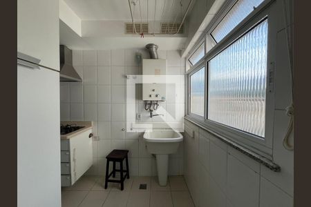 Apartamento à venda com 97m², 3 quartos e 2 vagas Apartamento à venda com 97m², 3 quartos e 2 vagasÁrea de Serviço