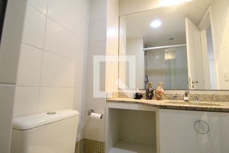 Apartamento à venda com 97m², 3 quartos e 2 vagas Apartamento à venda com 97m², 3 quartos e 2 vagasBanheiro