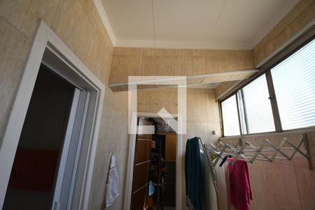 Apartamento à venda com 98m², 3 quartos e 1 vagaÁrea de Serviço