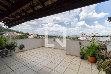 Apartamento à venda com 170m², 3 quartos e 1 vagaCobertura