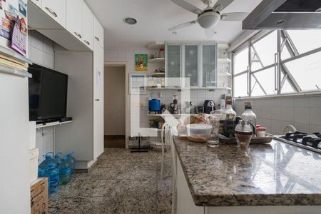 Apartamento à venda com 228m², 4 quartos e 3 vagas