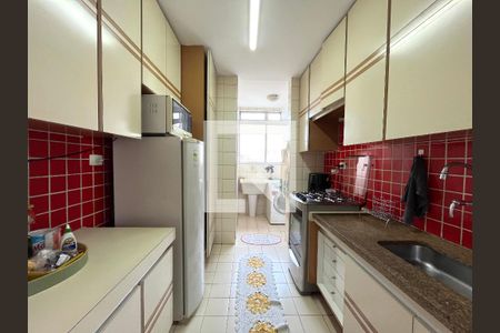Apartamento à venda com 140m², 3 quartos e 1 vaga Apartamento à venda com 140m², 3 quartos e 1 vagaCozinha