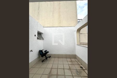 Apartamento à venda com 140m², 3 quartos e 1 vaga Apartamento à venda com 140m², 3 quartos e 1 vagaVaranda 2