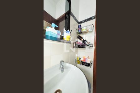 Casa à venda com 190m², 5 quartos e 3 vagas Casa à venda com 190m², 5 quartos e 3 vagasBanheiro 2