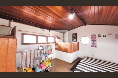 Casa à venda com 190m², 5 quartos e 3 vagas Casa à venda com 190m², 5 quartos e 3 vagasQuarto Terraço