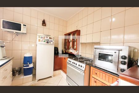 Casa à venda com 190m², 5 quartos e 3 vagas Casa à venda com 190m², 5 quartos e 3 vagasCozinha