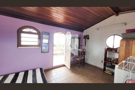 Casa à venda com 190m², 5 quartos e 3 vagas Casa à venda com 190m², 5 quartos e 3 vagasQuarto Terraço