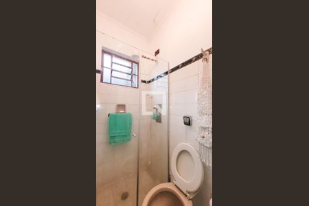 Casa à venda com 190m², 5 quartos e 3 vagas Casa à venda com 190m², 5 quartos e 3 vagasBanheiro 1