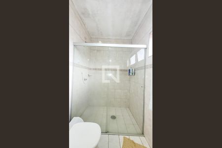 Casa à venda com 190m², 5 quartos e 3 vagas Casa à venda com 190m², 5 quartos e 3 vagasBanheiro da Suite