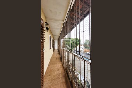 Casa à venda com 190m², 5 quartos e 3 vagas Casa à venda com 190m², 5 quartos e 3 vagasVaranda da Suite