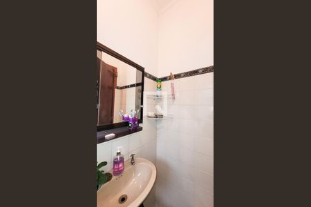 Casa à venda com 190m², 5 quartos e 3 vagas Casa à venda com 190m², 5 quartos e 3 vagasBanheiro 1