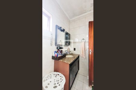 Casa à venda com 190m², 5 quartos e 3 vagas Casa à venda com 190m², 5 quartos e 3 vagasBanheiro da Suite