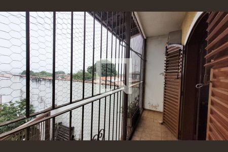 Casa à venda com 190m², 5 quartos e 3 vagas Casa à venda com 190m², 5 quartos e 3 vagasVaranda da Suite